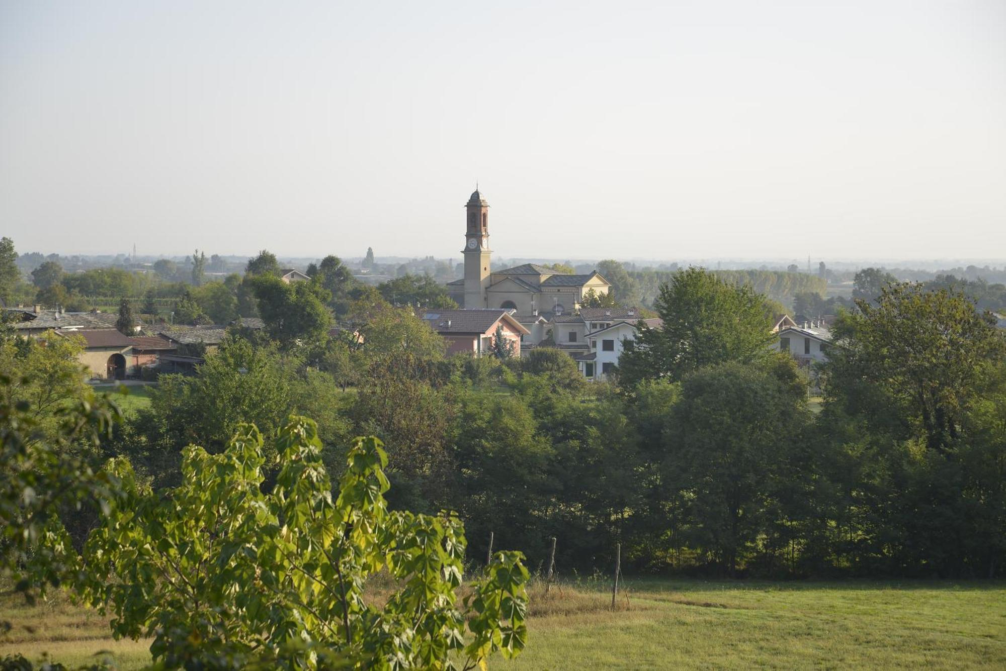 Agriturismo Ai Pruesot Bagnolo Piemonte Eksteriør billede