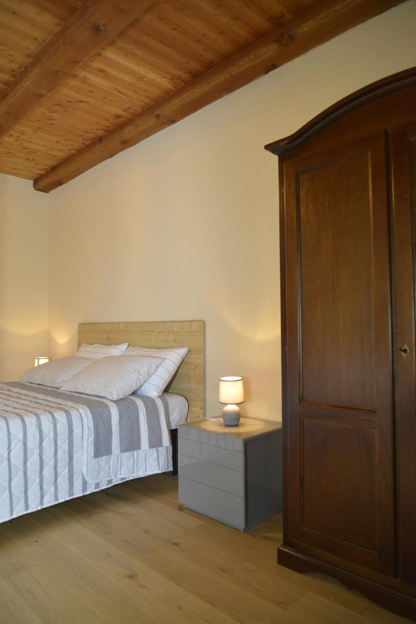 Agriturismo Ai Pruesot Bagnolo Piemonte Eksteriør billede