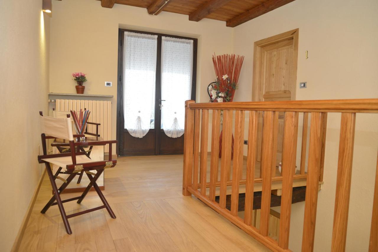 Agriturismo Ai Pruesot Bagnolo Piemonte Eksteriør billede