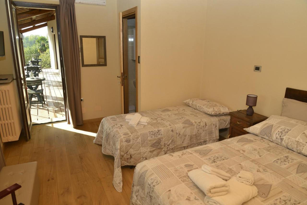 Agriturismo Ai Pruesot Bagnolo Piemonte Eksteriør billede