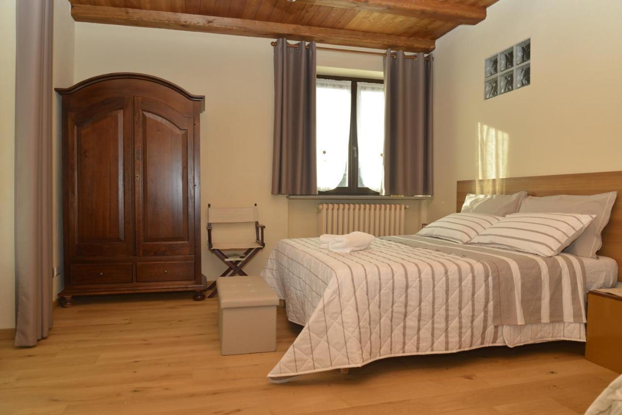 Agriturismo Ai Pruesot Bagnolo Piemonte Eksteriør billede