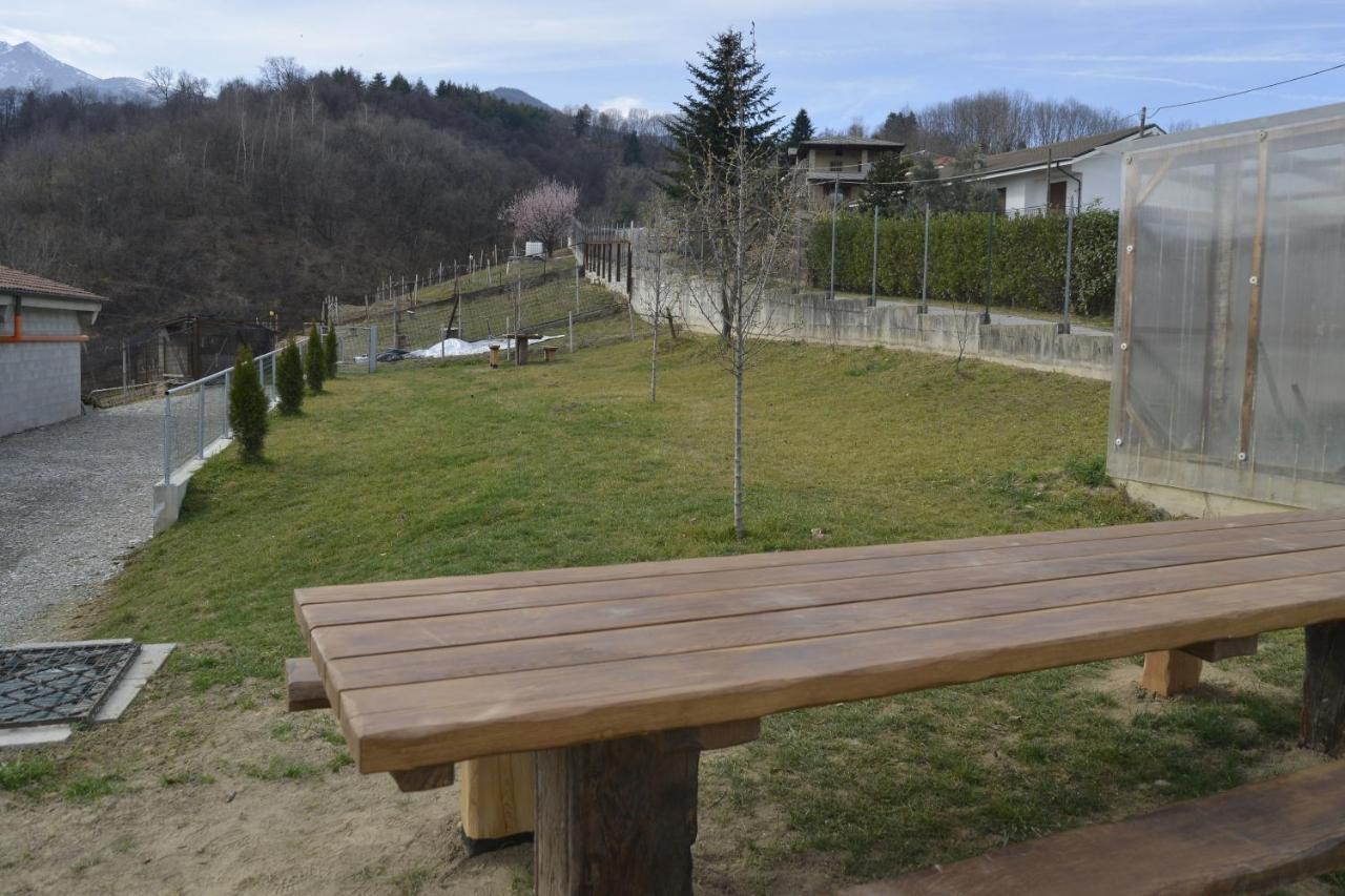 Agriturismo Ai Pruesot Bagnolo Piemonte Eksteriør billede