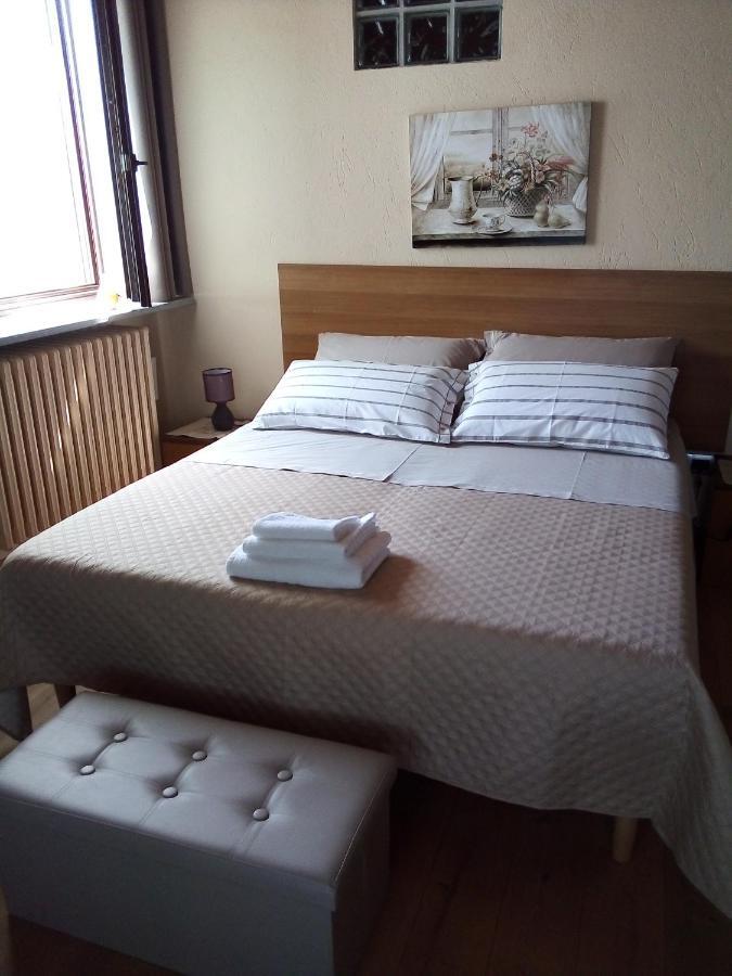 Agriturismo Ai Pruesot Bagnolo Piemonte Eksteriør billede